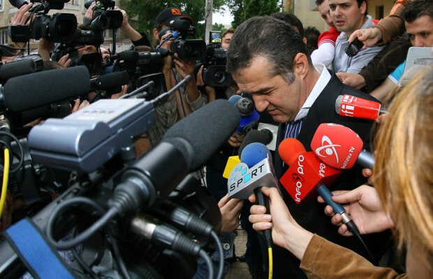 Tătăruşanu s-a săturat de Becali! "Ce proşti sînt toţi de se uită în gura lui Gigi!"