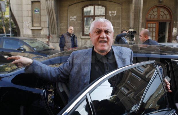 UPDATE Dragomir a ieşit nervos din sediul DNA: "Vreţi corectitudine sau vreţi sînge?"