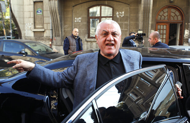 Dumitru Dragomir la ieşirea din sediul DNA: "Mare brînză! Facem alt regulament şi reprimim Craiova!"