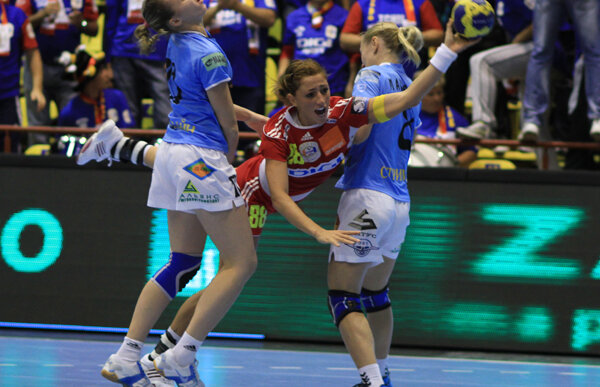 Dinamo Volgograd-Oltchim 34-30! Fetele noastre nu au reuşit a patra victorie în Ligă!