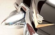 Cadillac Fleetwood 75 ex-Elvis Presley. Interesat?