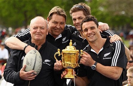 Antrenorul campioanei mondiale, Graham Henry, a părăsit naţionala All Blacks