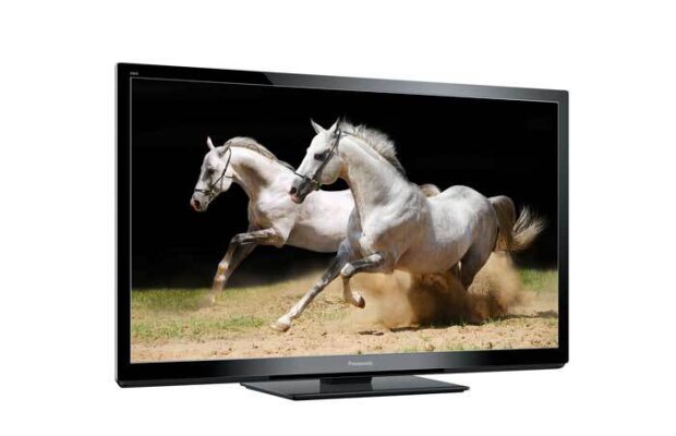 Primul canal 3D din România suflă în pânzele TV-urilor. Producătorii de televizoare visează cu ochelarii pe nas