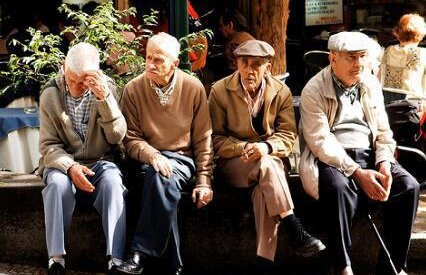 Tinereţe fără bătrâneţe: Eliminarea celulelor inactive împiedică îmbătrânirea