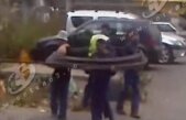 De câţi muncitori este nevoie pentru a desface un colac de sârmă? Află din filmuleţul de mai jos