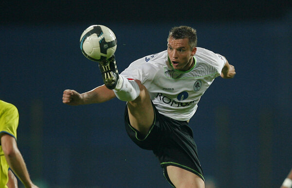 Vasluiul se îndepărtează de titlu după remiza de la Mediaş » I-a păpat Colţescu