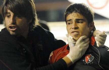 VIDEO ŞOCANT Gardoş e mic copil » Un argentinian a fost călcat pe faţă!