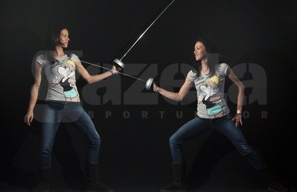 Azi se împlineşte o lună de cînd Simona Alexandru şi coechipierele sale au cucerit titlul mondial la spadă » Povestea unui titlu mondial