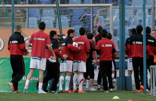 "Jucătorii vor să iasă în stradă! Peste 25 de fotbalişti importanţi sînt disperaţi de unele hotărîri!"