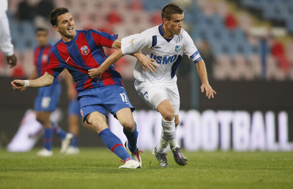 "Cîinii" au pus ochii pe Pintilii