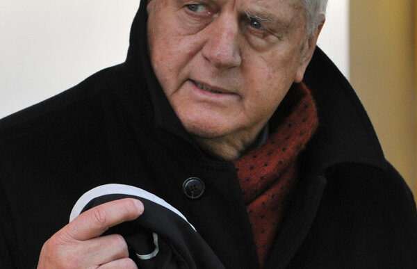 Jean Pădureanu va duce la DNA actele împrumutului de la soţia lui Mircea Sandu: ”Am luat banii cash”