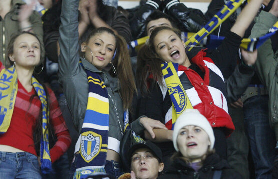 Petrolul pierde cu 0-1 în faţa lui FCM Tg. Mureş un meci cu trei eliminaţi