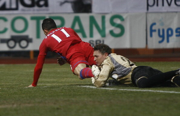 Dinamo şi Steaua continuă să fie dezavantajate de arbitri » Rapid e norocoasa dintre granzii Capitalei