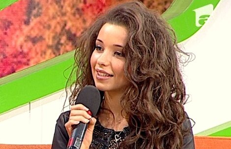EXCLUSIV! Super-interviu cu pustoaica Mishelle, noua diva a Moldovei!