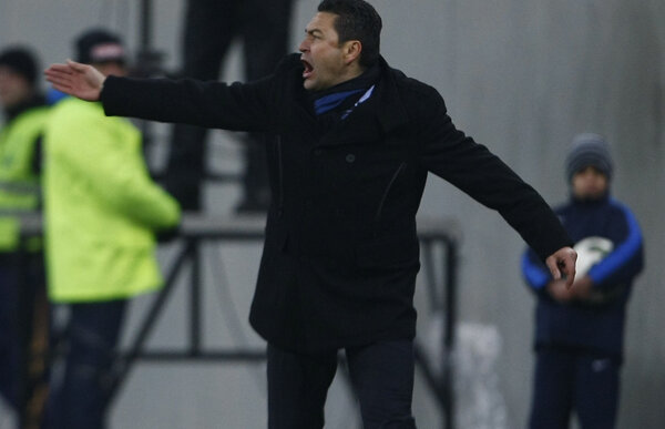 Stan a răbufnit, nemulţumit de veştile că i se caută înlocuitor: "Ce să facă Hagi, n-a mai fost?!"