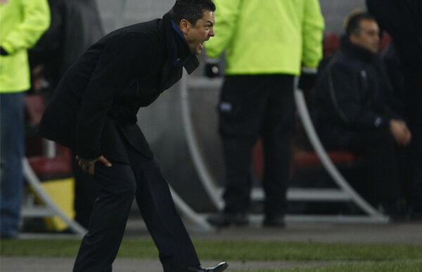 Ilie Stan e cu nervii la pămînt! Nu mai suportă presiunea