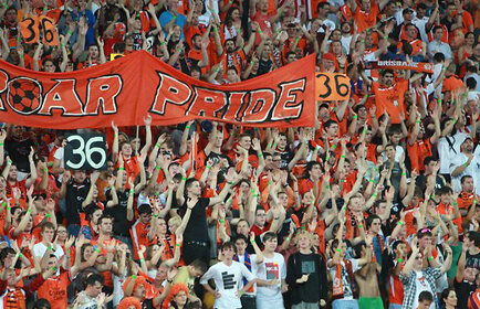 Brisbane Roar ameninţă recordul de invincibilitate al lui Arsenal!