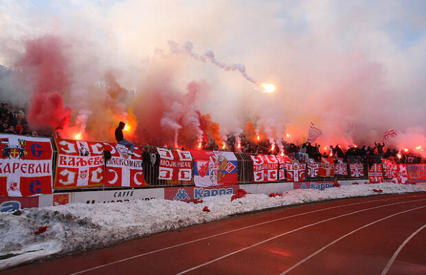 Infernul de la vecini! Jucătorii lui Partizan nu au intrat la vestiare din cauza torţelor :O