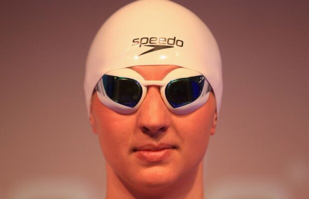 FINA a aprobat noul echipament de înot, lansat ieri la Londra » E.T.