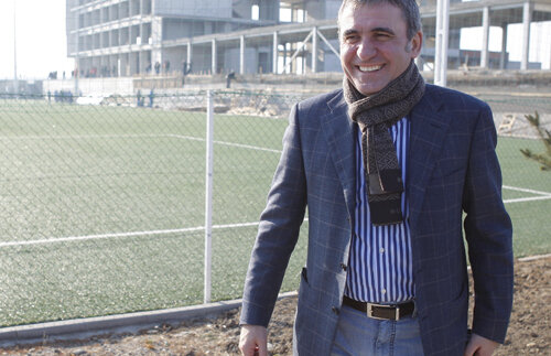 Gazeta l-a vizitat pe Hagi » Ce spune Regele despre Academie şi care crede că a fost eroarea lui Sandu