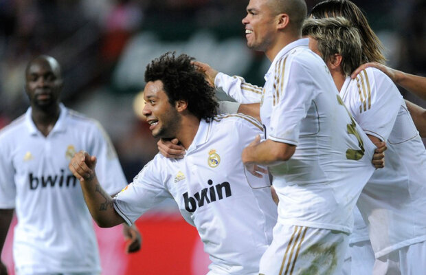 VIDEO » Real a cîştigat cu 3-0 la Gijon şi menţine distanţa de 3 puncte în faţa Barçei