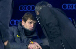 VIDEO Mai face şi d-astea!? Gest surprinzător al lui Mourinho cu cîteva secunde înainte de finalul Real-Barca