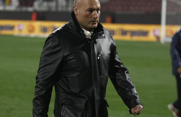 Paszkany: "Balaj putea să elimine 3 în prima repriză, dar un derby nu se strică aşa, cu domnişorisme"