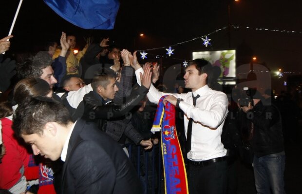VIDEO şi FOTO 3.000 de suporteri ai Stelei au sărbătorit calificarea alături de jucători, la Universitate!