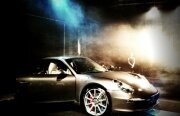 Porsche 911 e aici