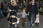Claudia Schiffer, acuzata ca a facut fetita cu un magnat rus