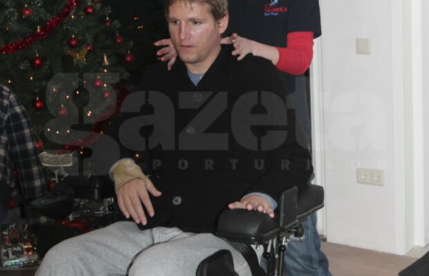 VIDEO Neşu, kinetoterapie lîngă bradul de Crăciun » Ediţie specială a Gazetei, azi la chioşcurile de ziare