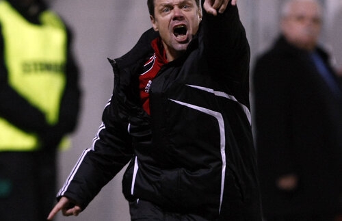 Din nou la coada Europei! » 19 antrenori demişi în 18 etape în Liga 1