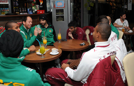 Şefi certaţi, jucători fraţi! » Rapidiştii şi vasluienii au luat prînzul împreună