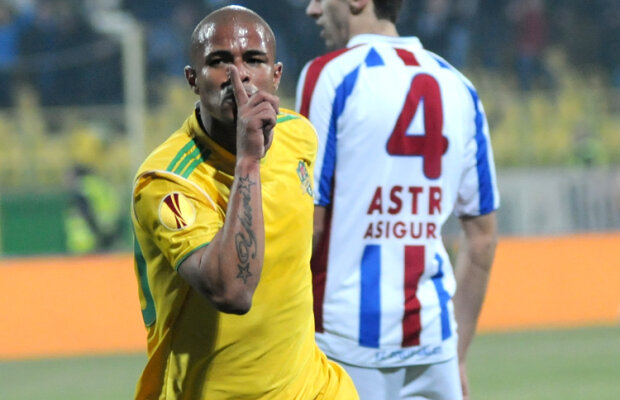 Wesley are un traseu pe care îl urmăreşte fără abatere. Dacă-l vrea, Gigi are o singură opţiune