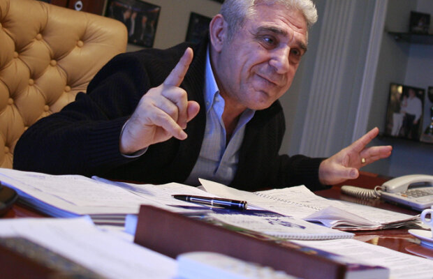 Giovanni sare în apărarea lui Piţi: "Vica o fi făcut copilul cu vreun sărac şi vrea banii de la un bogat"