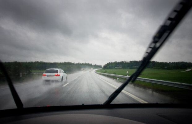 Schimbă ştergătoarele de parbriz cu un set original Valeo!