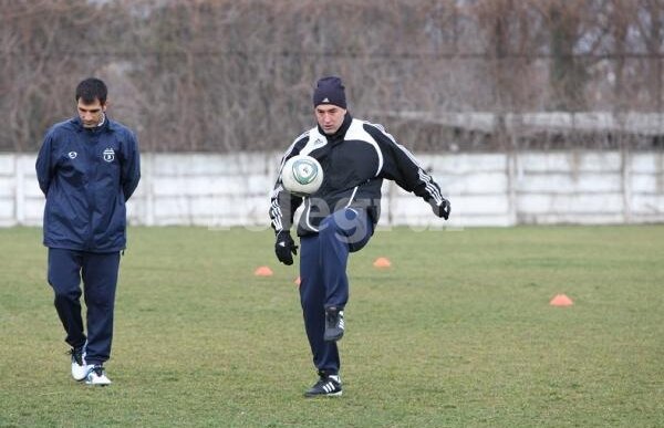 Farul atacă promovarea! Viorel Tănase şi-a intrat în rol