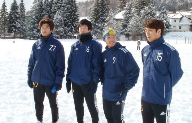 Răchită testează 4 coreeni » Florentin Dumitru îi strigă Jean: "Limba fotbalului este universală" :D