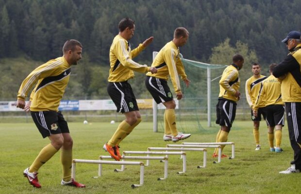 Vasluienii protestează că sînt neplătiţi de trei luni şi nu vor să plece în cantonament!