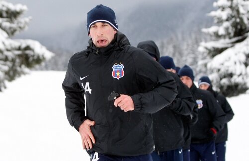 Latovlevici, tot mai departe de Saint-Etienne » "Transferul a devenit complicat"