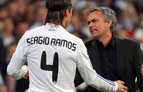 Vestiar în aer. Atac sub centură la Mourinho: ”Tu n-ai fost fotbalist!”