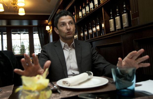 Prima reacţie a lui Răzvan Lucescu: ”Lăsaţi-mi familia în pace! Nu accept să fiu batjocorit”