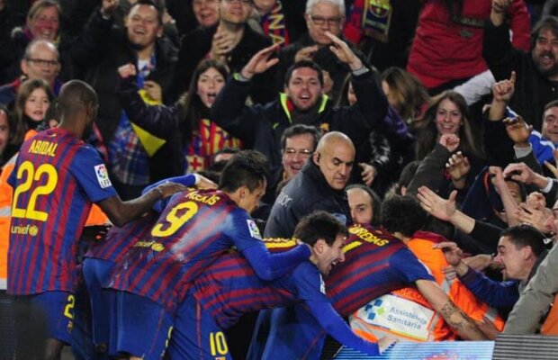 Fanii Barcelonei către Mourinho: ”Rămîi la Real, nu pleca!”