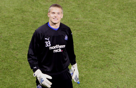 VIDEO Doi în unu! Un portar şi-a îngropat echipa, după care a primit un supergol