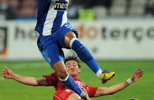 VIDEO » Şoc în Portugalia » FC Porto, eşec în campionat după 700 de zile: 1-3 cu Gil Vicente :O