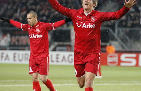 VIDEO De el ar trebui să se teamă steliştii » Luuk De Jong a marcat 15 goluri pentru Twente în acest sezon