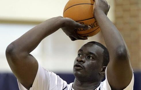 VIDEO Cea mai caraghioasă aruncare din istoria NBA-ului