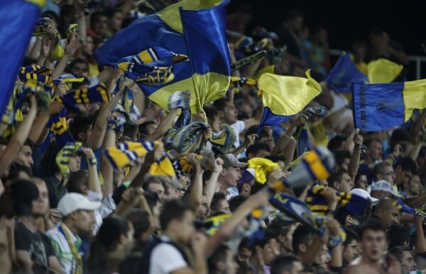 Numărul suporterilor din Liga 1 e în scădere » Mai puţin cu 1 milion!