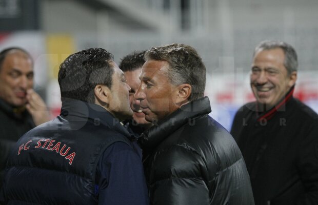 "Bursucu'" i-a transmis lui Stan cele două soluţii BANALE cu care Steaua va trece de Twente