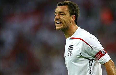 Capello ţine cu Terry: "Ar fi trebuit să-i lăsăm banderola"